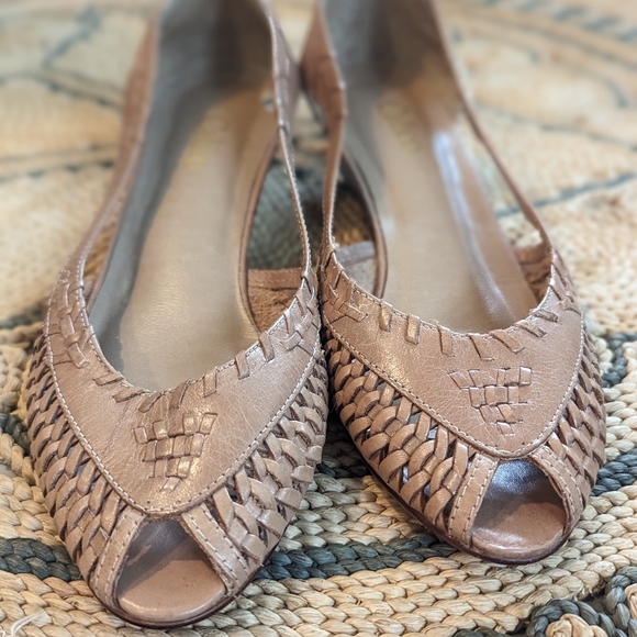 Vintage Mini Wedge Heel Sandals - Picture 9 of 11